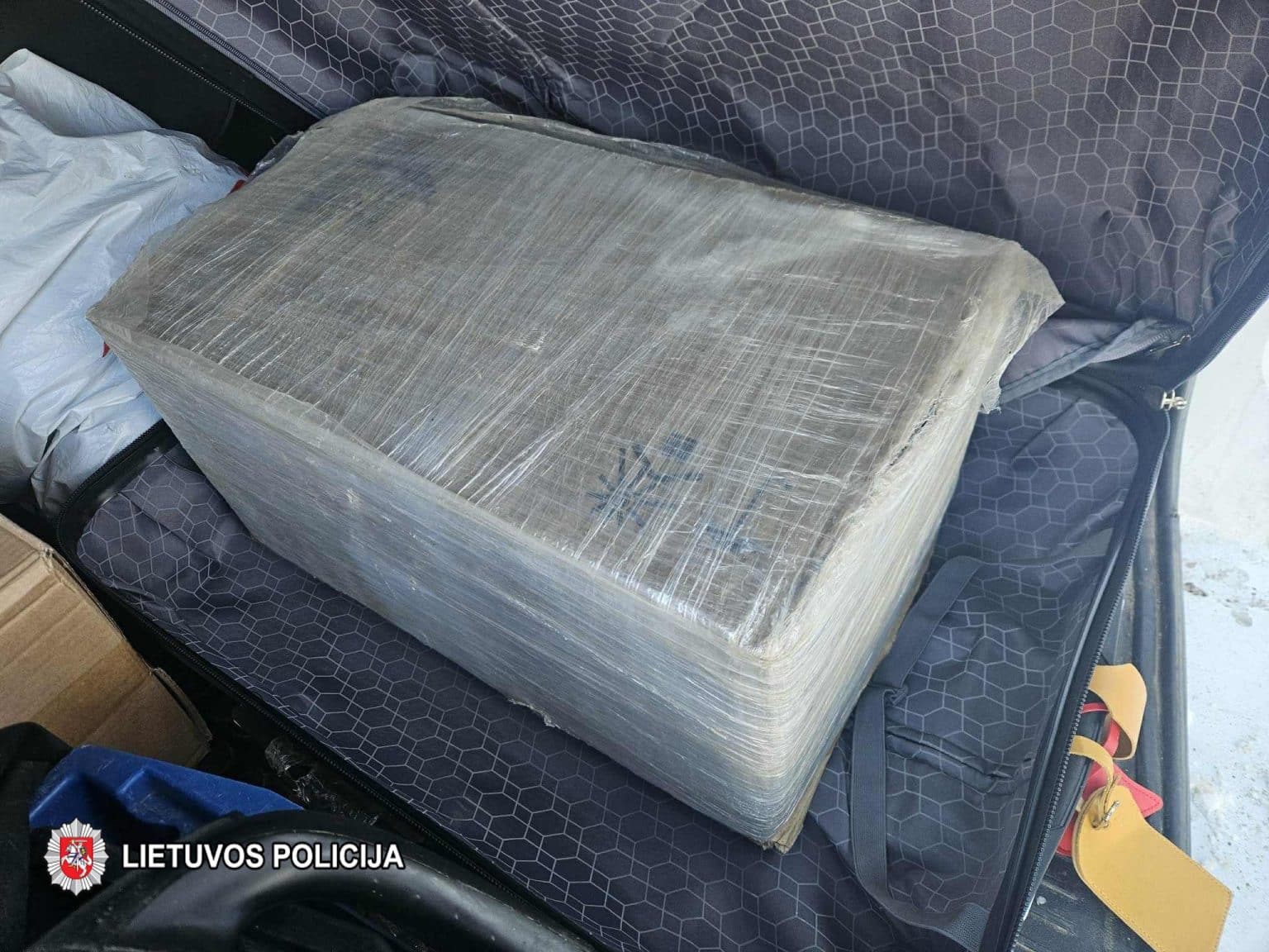 Kotrabandinės cigaretės. Policijos nuotr.