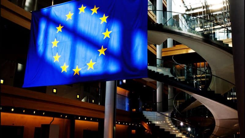 Postų dalybos ir naujos sąjungos: Europos Parlamente formuojasi nauji blokai