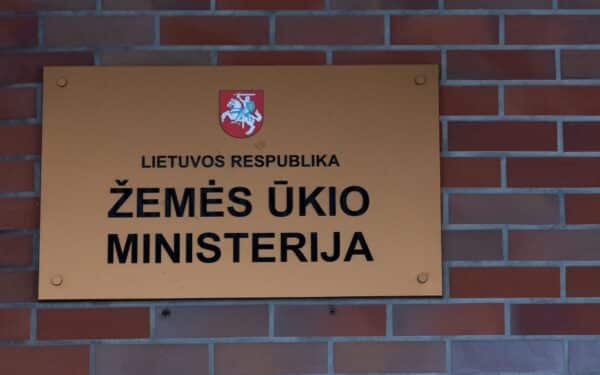 ŽŪM teigia, kad STT įtarimų sulaukęs viceministras Jagminas turėtų trauktis
