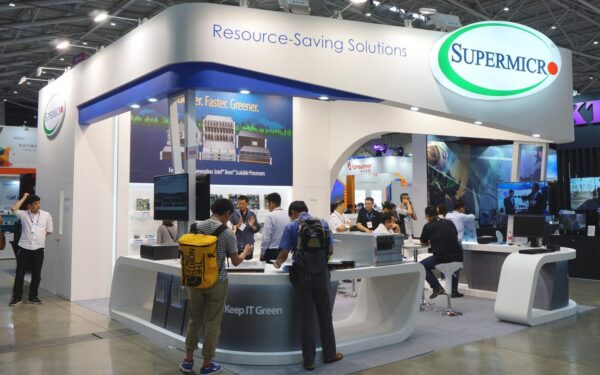 „Super Micro Computer” bendraįkūrėjui pateikti kaltinimai dėl „Nvidia” lustų kontrabandos į Kiniją