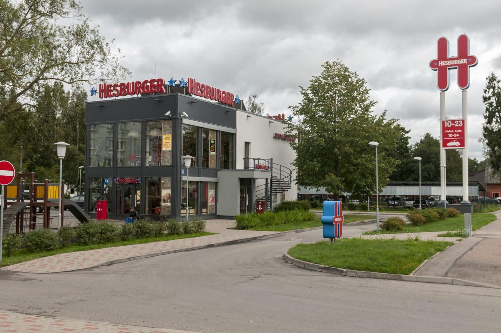 Greito maisto tinklas „Hesburger“ Baltijos šalyse fiksuoja pajamų augimą