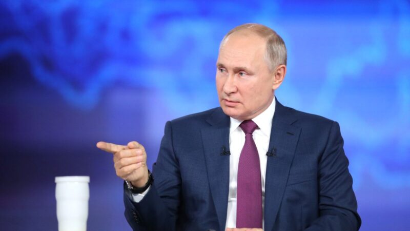 Netikėtas Kremliaus sprendimas: Vladimiras Putinas skelbia laikinas paliaubas
