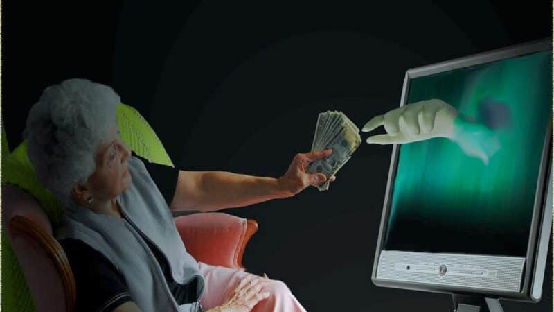 Bankas perspėja: sukčiai išnaudoja jūsų vardą, štai kaip to išvengti