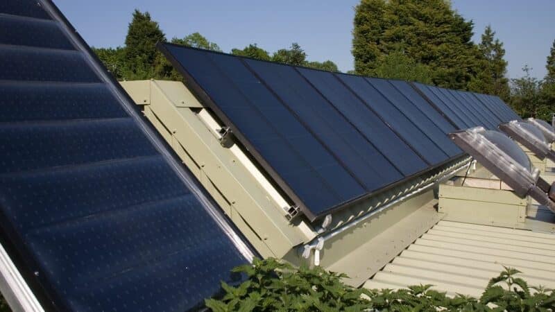 Naujas projektas už milijonus: daliai žmonių mažės išlaidos elektrai