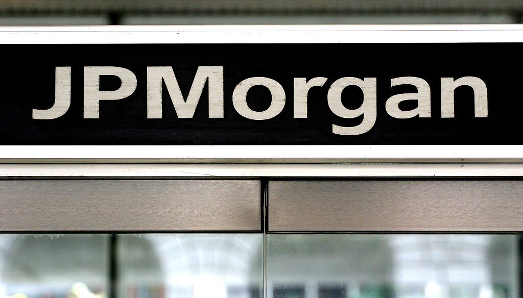 Nauji varžovai finansuose: bankams iššūkį meta blokų grandine paremti sprendimai