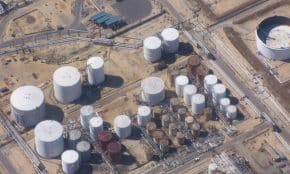 Naftos saugykla. Openverse nuotr.