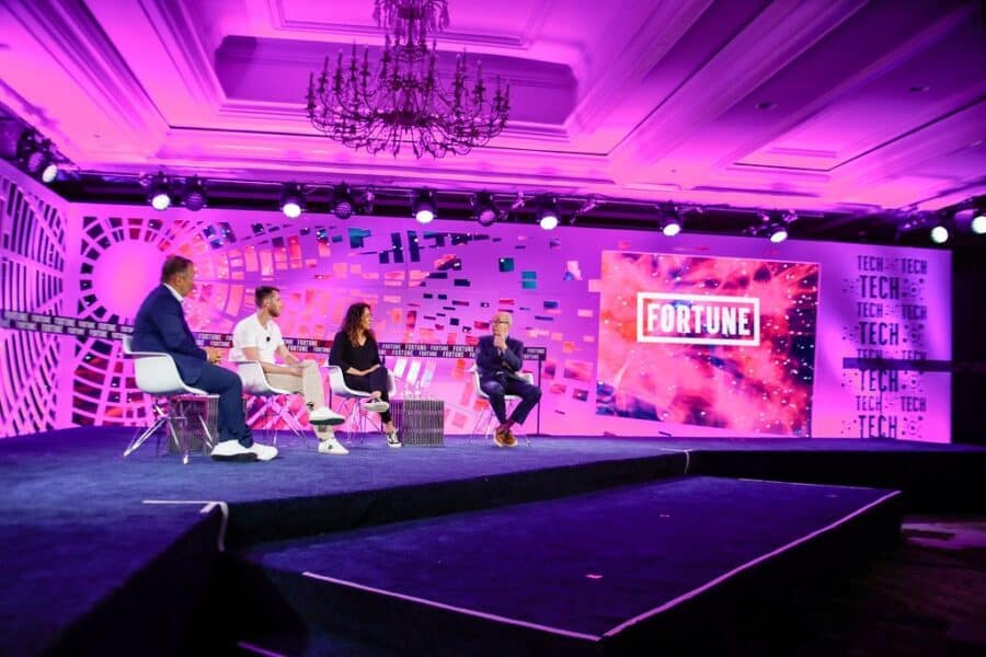 „Starcloud” vadovas: bitkoinų kasimas kosmose gali būti ekonomiškesnis nei Žemėje