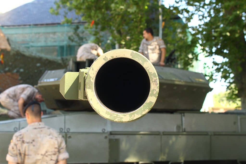 „Rheinmetall“ skelbia apie rekordinį pelną, tačiau investuotojai pardavinėja akcijas