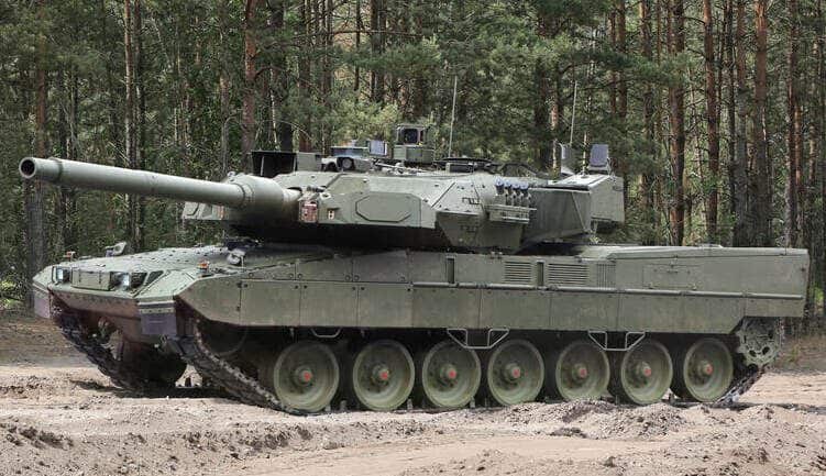 Leopard 2A8. Openverse nuotr.