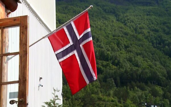 Norvegija laikinai nušalino nuo pareigų žymią diplomatę, kol atliekamas tyrimas dėl jos ryšių su Epsteinu