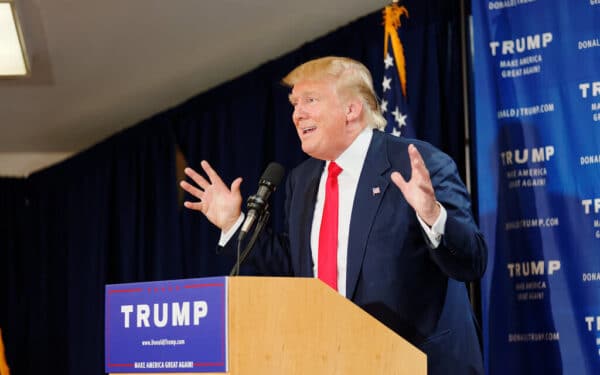 Floridoje – simbolinis sprendimas: Palm Byčo oro uostas bus pavadintas Donaldo Trumpo vardu