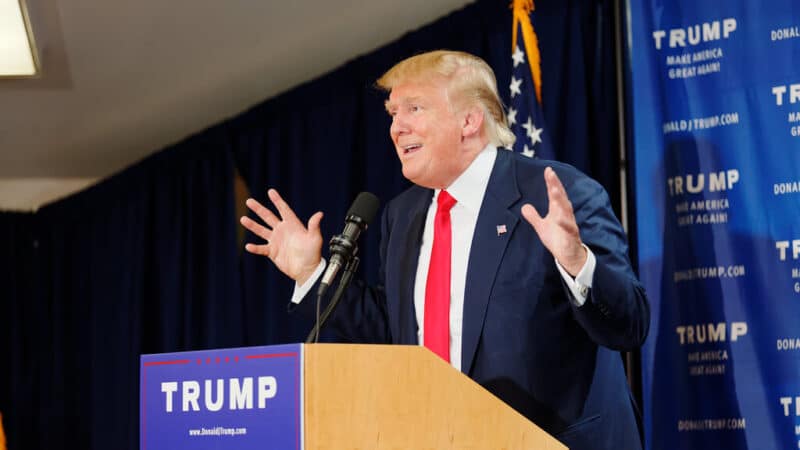 Floridoje – simbolinis sprendimas: Palm Byčo oro uostas bus pavadintas Donaldo Trumpo vardu