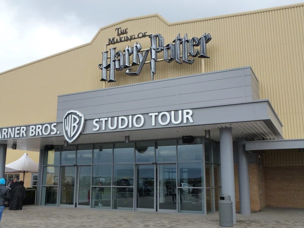 „Netflix“ ir „Paramount“ kovoja dėl „Warner Bros.“ ir „Hario Poterio“ ateities