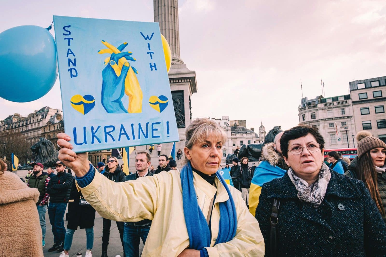 Britanija pratęsia galimybes ukrainiečiams likti šalyje ir stiprina politinę paramą Kyjivui