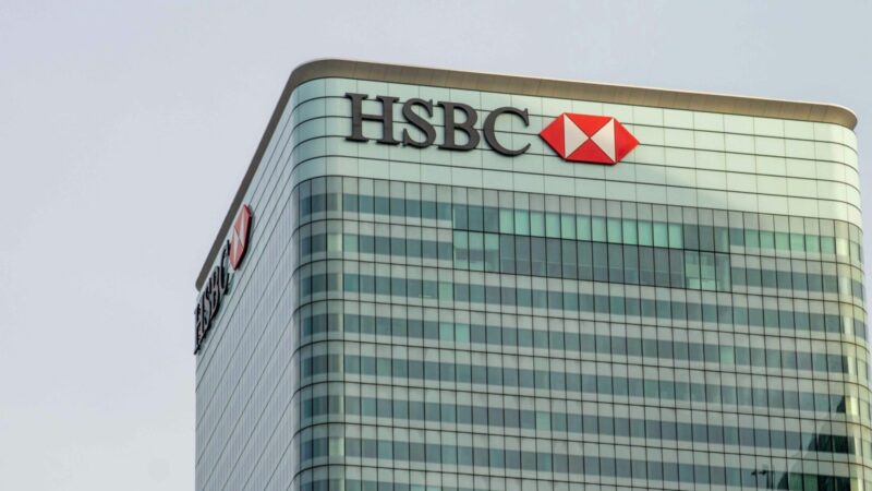 HSBC šuolis nustebino ekspertus: pelnas siekė 36,6 mlrd. dolerių, akcijos pasiekė rekordą