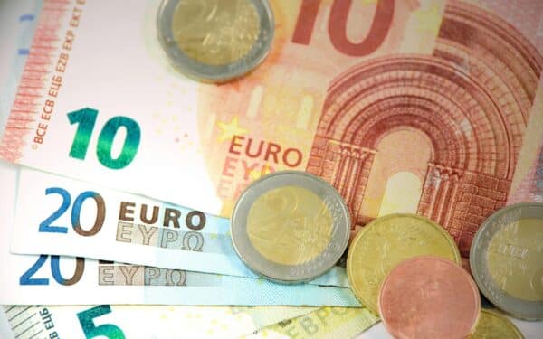 Sukčiai iš gyventojų Vilniaus apskrityje išviliojo daugiau kaip 60 tūkst. eurų