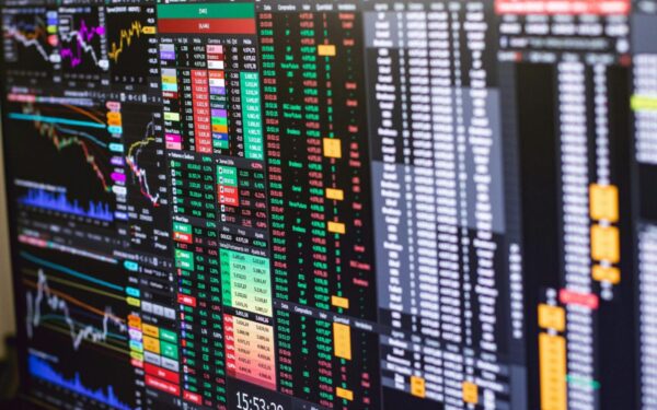 „S&P 500“ arti lūžio: analitikas paaiškino, kada kritimas taptų signalu veikti