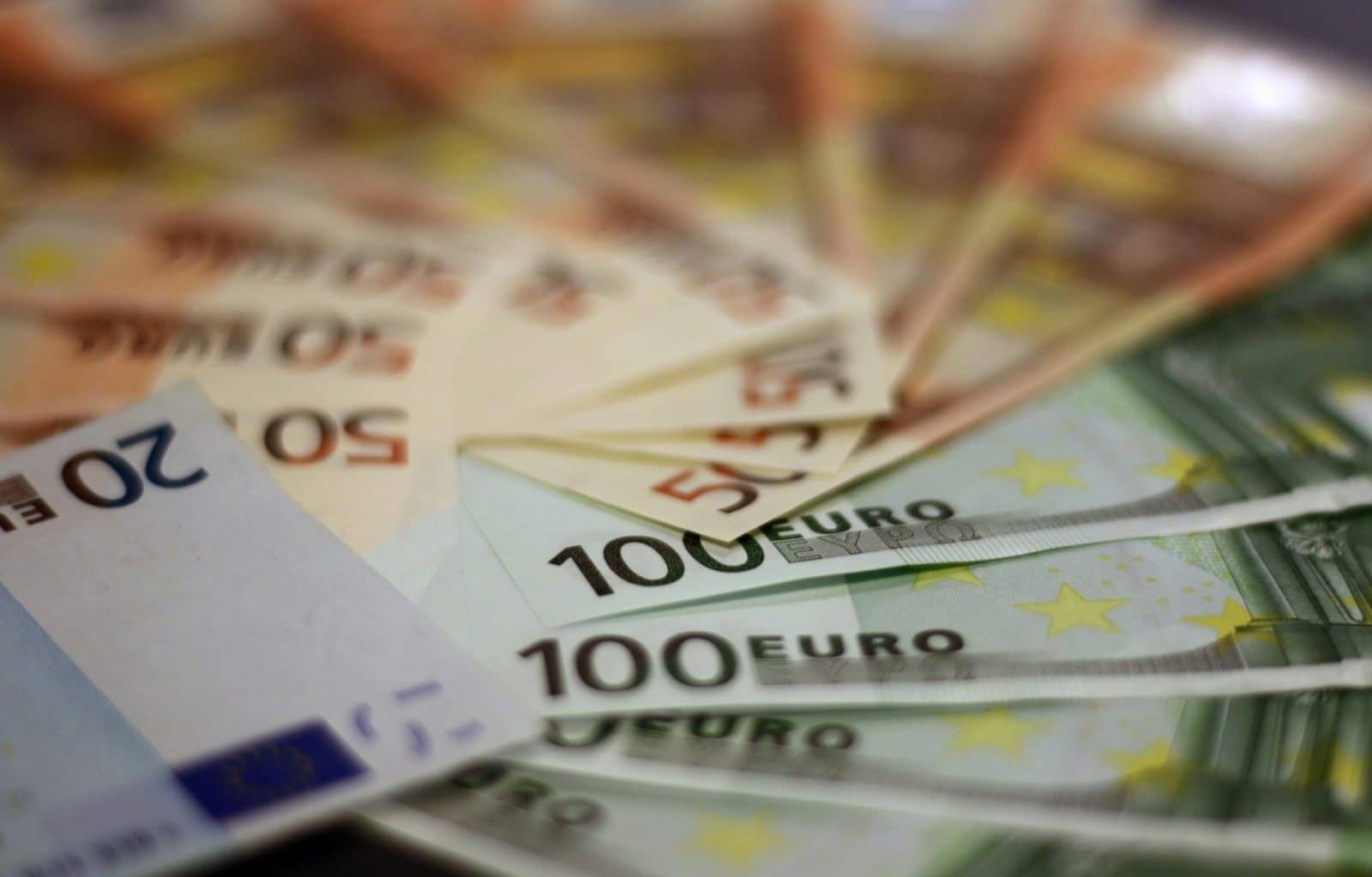 Lizingas vilioja vis daugiau lietuvių: skaičiai rodo, kiek iš tiesų kainuoja brangesnis automobilis
