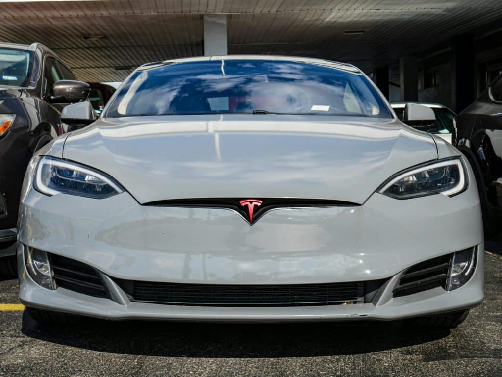 Tesla automobilis. Pexels nuotr.