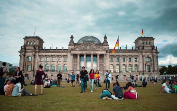 Artimųjų Rytų konfliktas suskaldė festivalį: Berlinalės direktorė neatmeta pasitraukimo