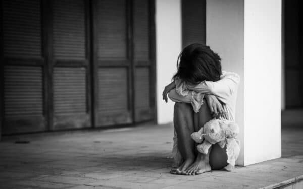 Skaičiai verčia sunerimti: tūkstančiai vaikų patiria smurtą, o pranešimų srautas nemažėja