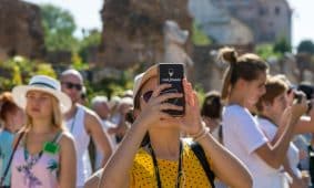 Turistai. Pexels nuotr.