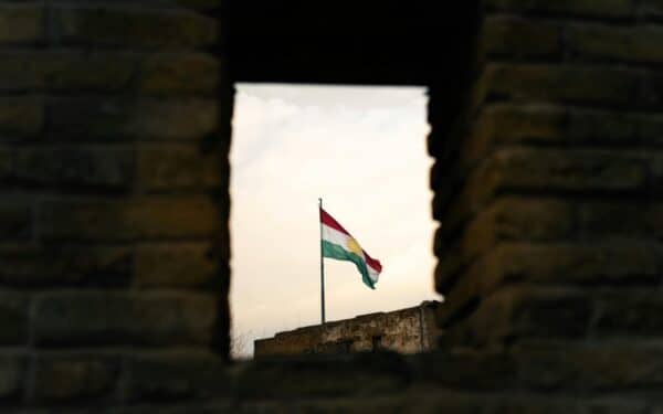 Po smūgio pajamoms: Irakas pradėjo naftos eksportą autocisternomis – ar tai padės sušvelninti pasekmes?