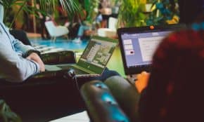 Darbas kompiuteriu. Pexels nuotr.