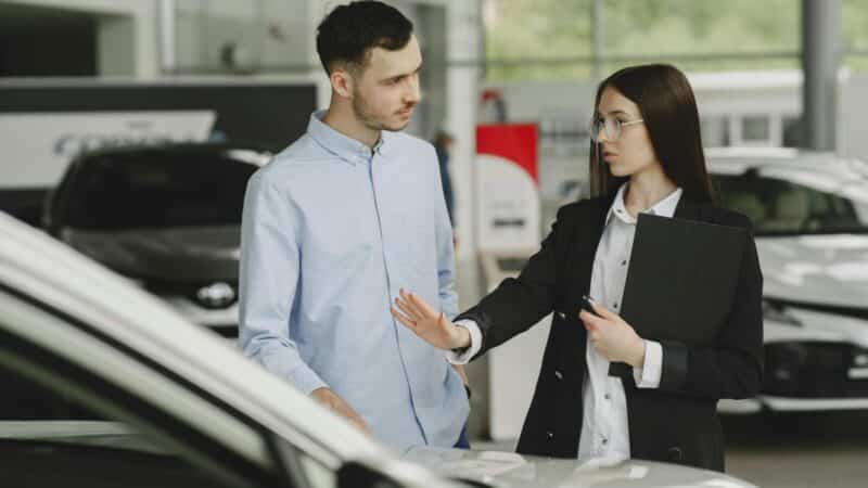 Automobilio pirkimas baigėsi problemomis: nuostoliai siekia tūkstančius eurų