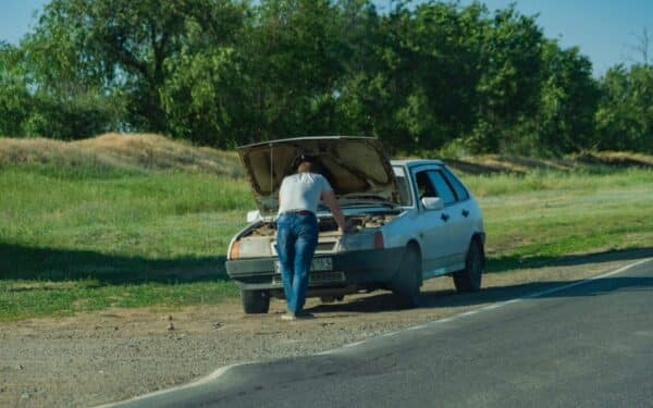 Automobilio garsai, kurių ignoruoti neverta: ką svarbu žinoti vairuotojams?