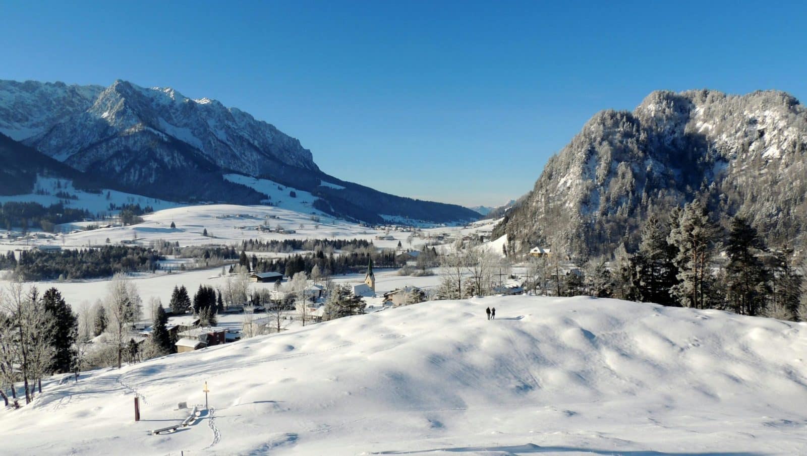 Gausus snygis paralyžiavo Austriją: lavinos, žuvusieji ir užblokuoti keliai