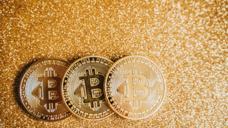 Rusija griežtina bausmes: už kripto paslaugas be licencijos laukia baudos ir kalėjimas