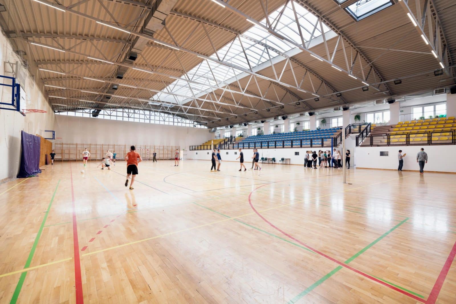 Vilnius atvėrė piniginę: už milijonus atnaujintos mokyklų sporto erdvės