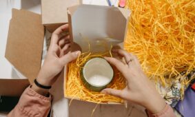 Pakuotė. Pexels nuotr.