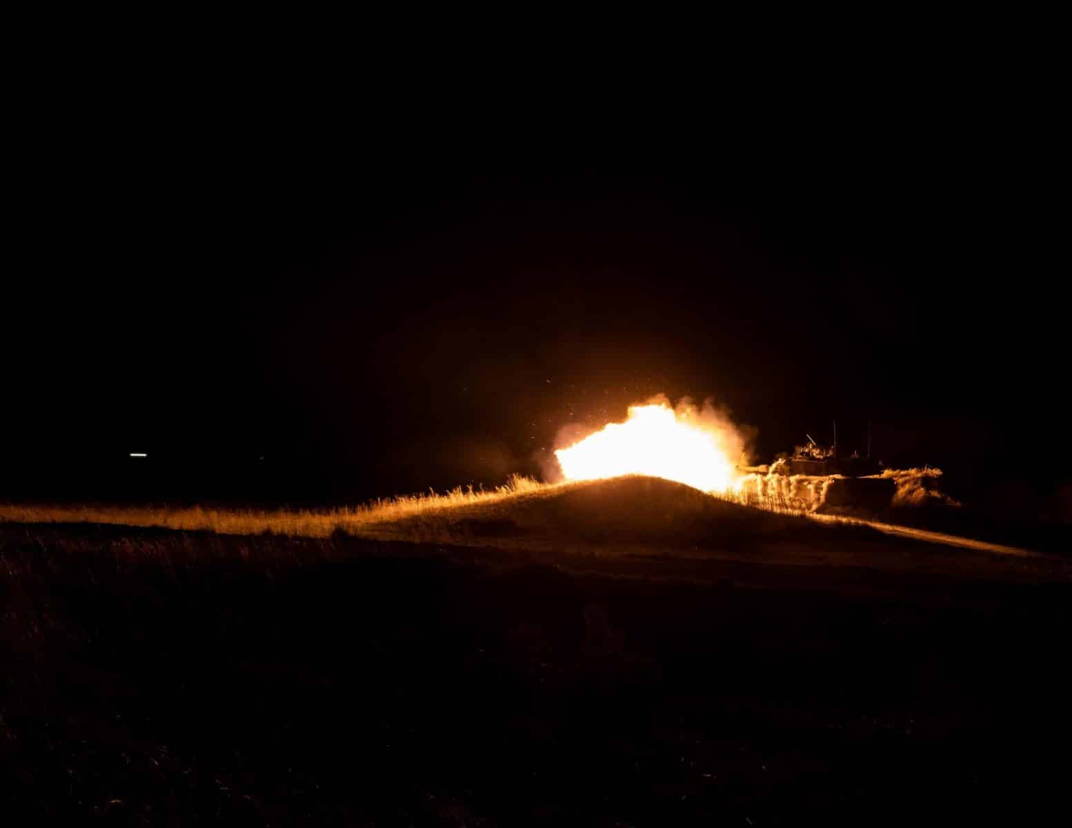 Sprogimai Abu Dabyje ir Bahreine: Iranas pradėjo kerštą po JAV ir Izraelio smūgių