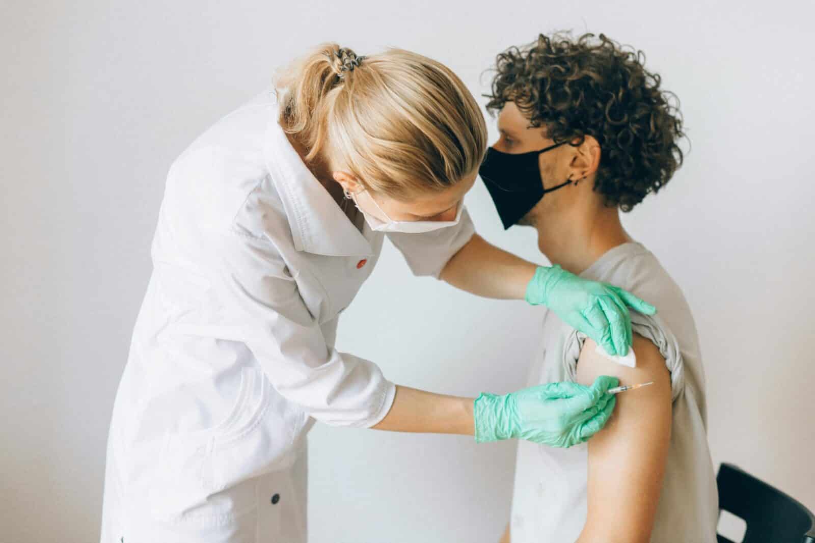Augantis susirgimų skaičius kelia nerimą: daug kontaktų neįmanoma atsekti