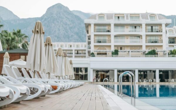 Atostogų planus temdo įtampa: karas jau veikia turizmą Graikijoje ir Kipre