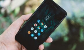 Išmanusis telefonas. Pexels nuotr.