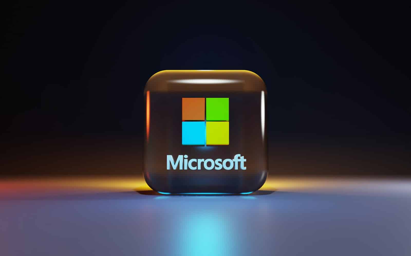 „Microsoft” akcijos per metus augo vos 6 proc., tačiau analitikai ją laiko saugiu DI pasirinkimu
