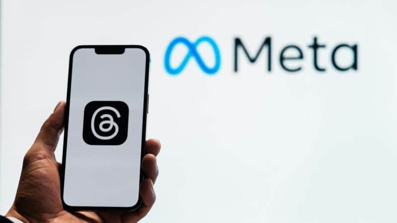 „Meta“ vadovai lošia dideliais pinigais: atlyginimai tik jei akcijos stipriai kils