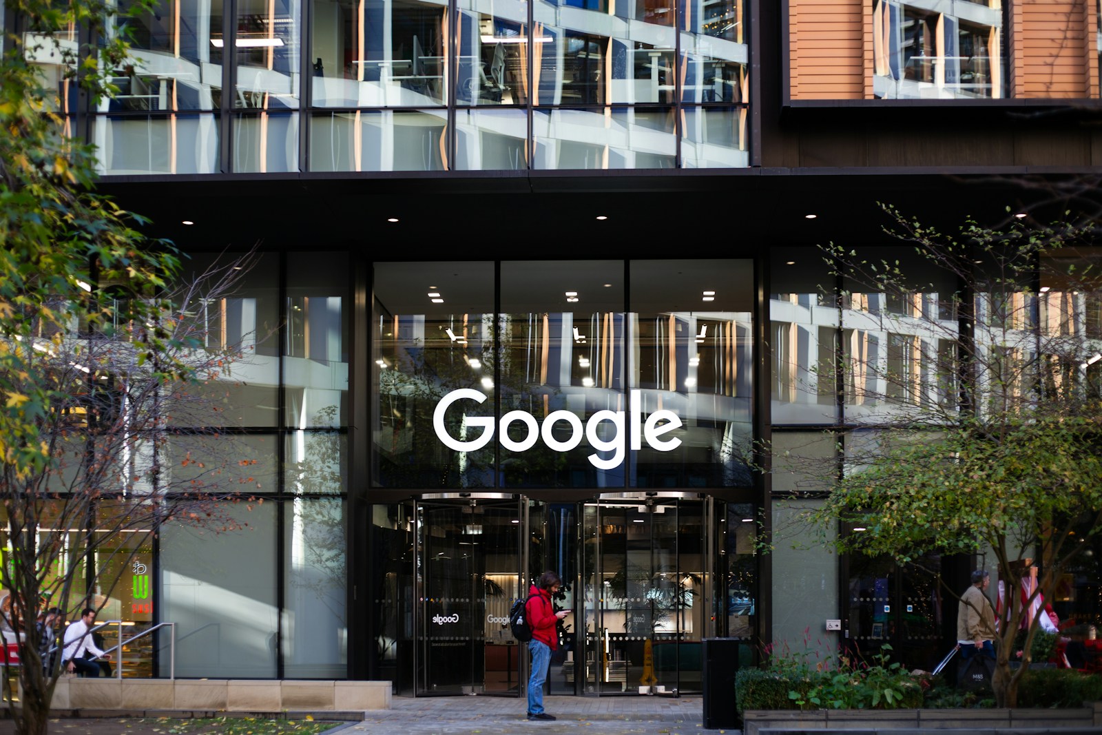 5 mlrd. projektas ir teismų drama: „Google“ ir „Anthropic“ žengia į naują kovos etapą