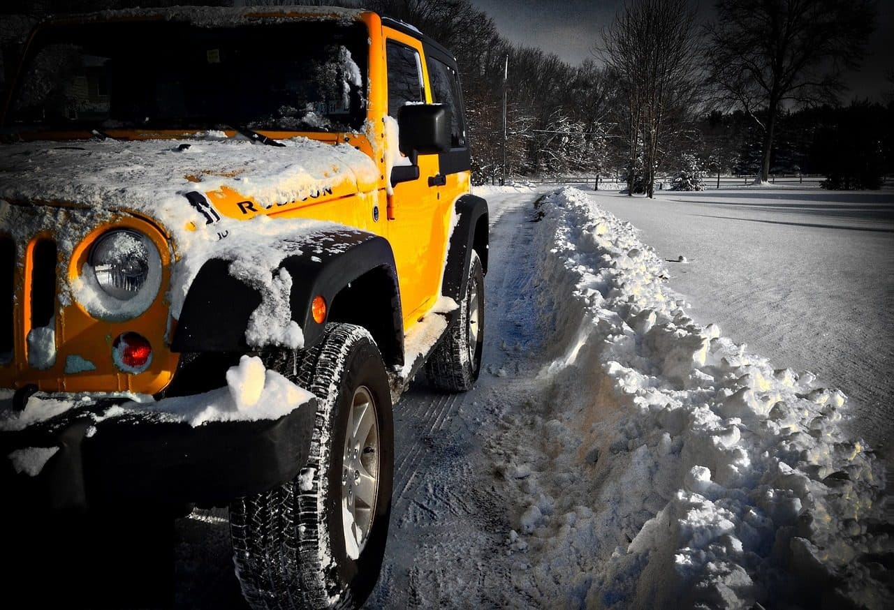 „Jeep“ strateginis posūkis: naujuose modeliuose naudojamos „Toyota“ technologijos
