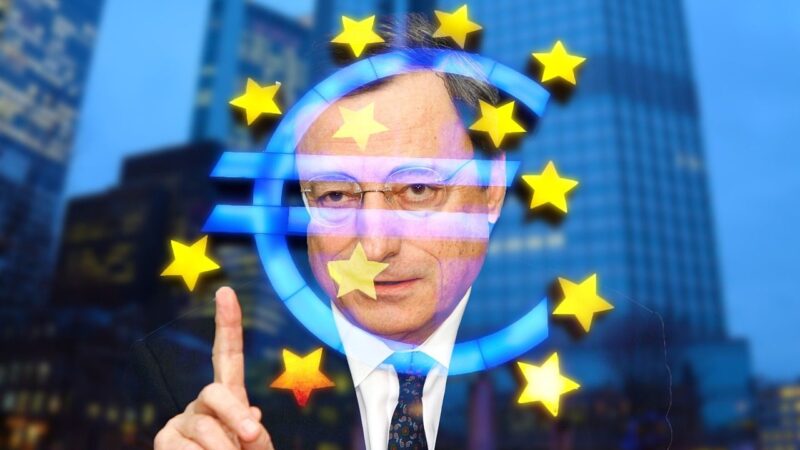 Analitikai įspėja: užsitęsus energijos kainų augimui Europos Centrinis Bankas gali griežtinti politiką