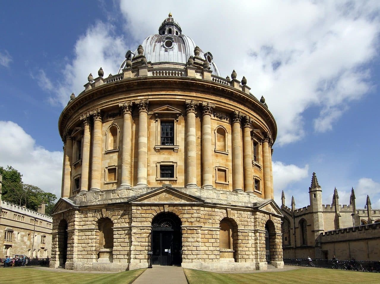 ES spaudžia Londoną: studijos britų universitetuose europiečiams gali atpigti