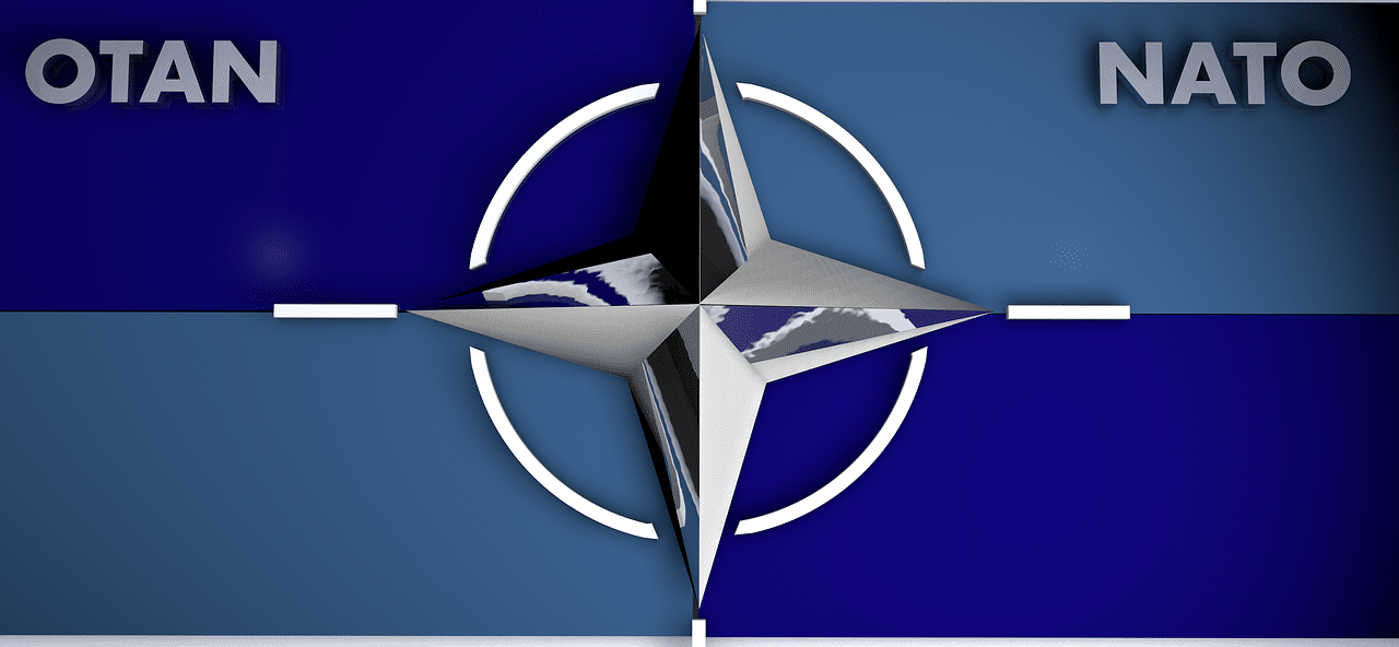 Rokiruotė NATO viduje: kodėl JAV išveda tūkstančius karių iš Vokietijos ir kur jie keliaus?