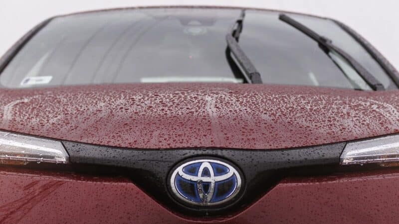 Įtampa Artimuosiuose Rytuose gali smogti automobilių rinkai ir padidinti kainas