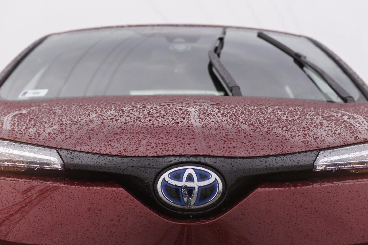 Įtampa Artimuosiuose Rytuose gali smogti automobilių rinkai ir padidinti kainas