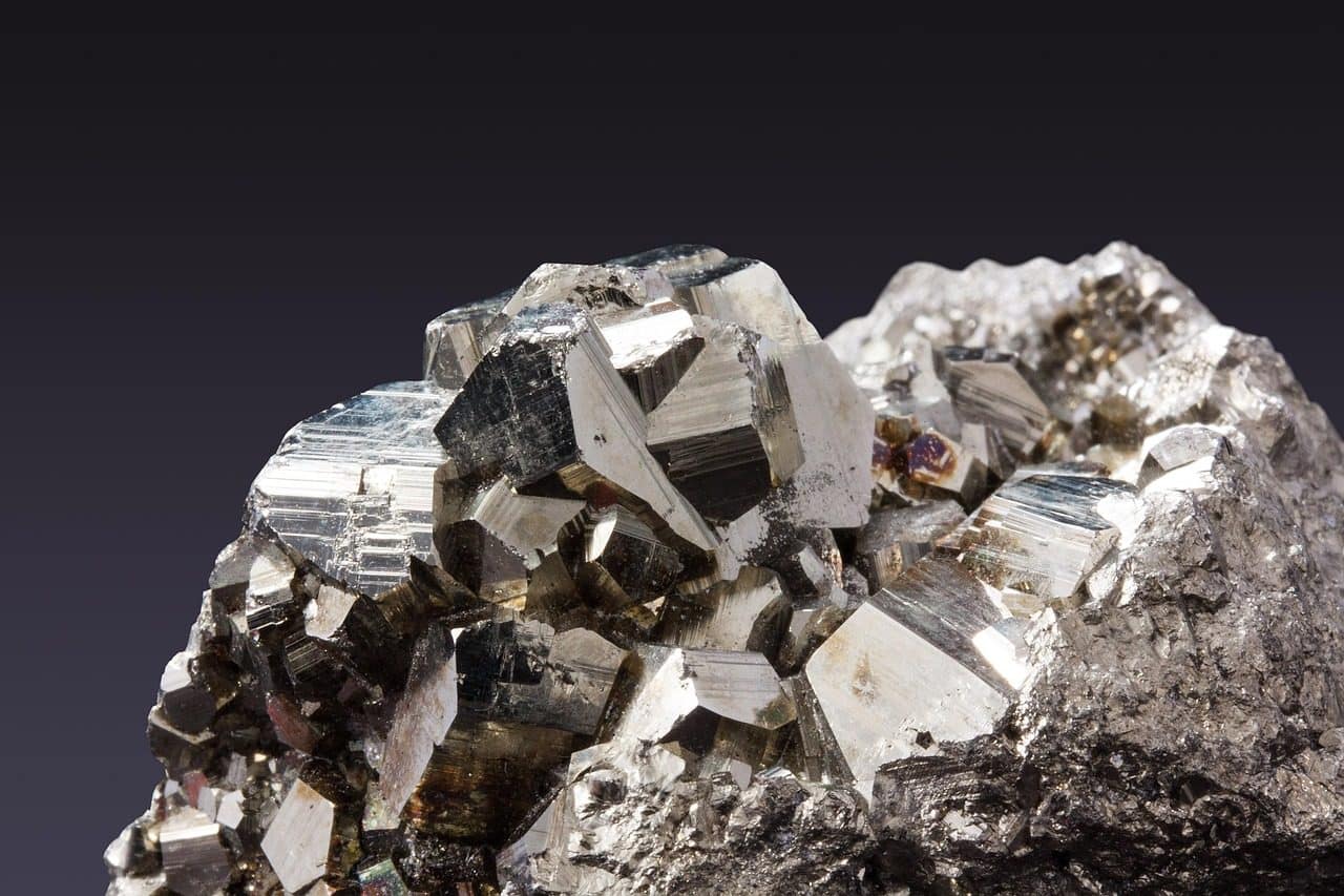 Mažindama priklausomybę nuo Kinijos, JAV formuos 12 mlrd. vertės kritinių mineralų atsargas