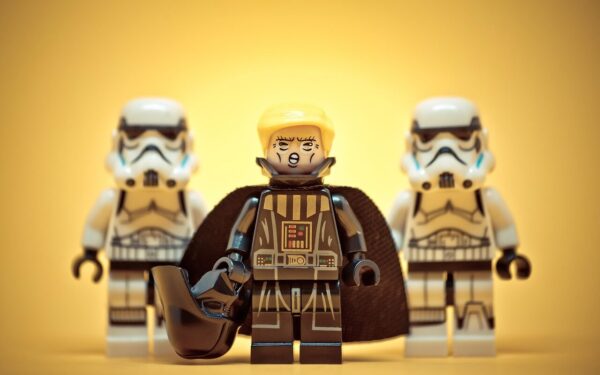 Cenzūra ar žodžio laisvės ribojimas? „YouTube“ užblokavo Trumpą pašiepiantį turinį