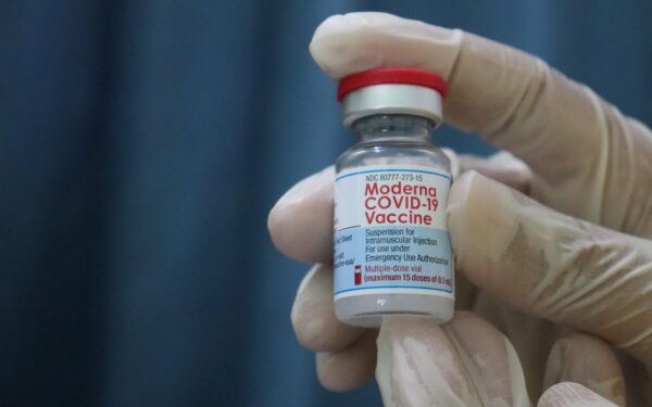 „Moderna“ išsprendė vieną didžiausių problemų, bet bendrovei tai kainuos milijonus